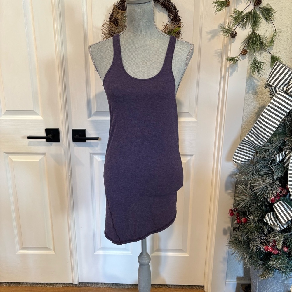 LULULEMON Women’s Torque Tank Top Racerback Asymmetrical‎ Purple SIZE 8 Gym